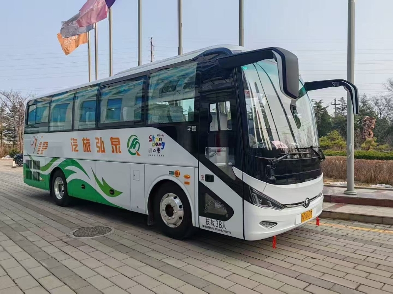 青岛大巴车队实拍